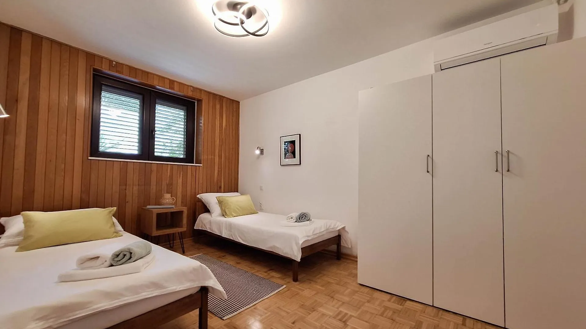 Apartment Vera Dramalj 0*,  Croatia